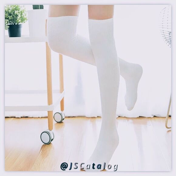 Solid White Cotton Thigh High Socks OS - Picture 4 of 5